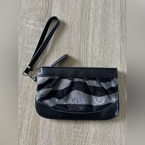 NWOT … NEW YORK & COMPANY Clutch / Wristlet